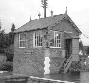 Williton Signal Box on 8 October 2005.  ©(cc) Andy Spencer.